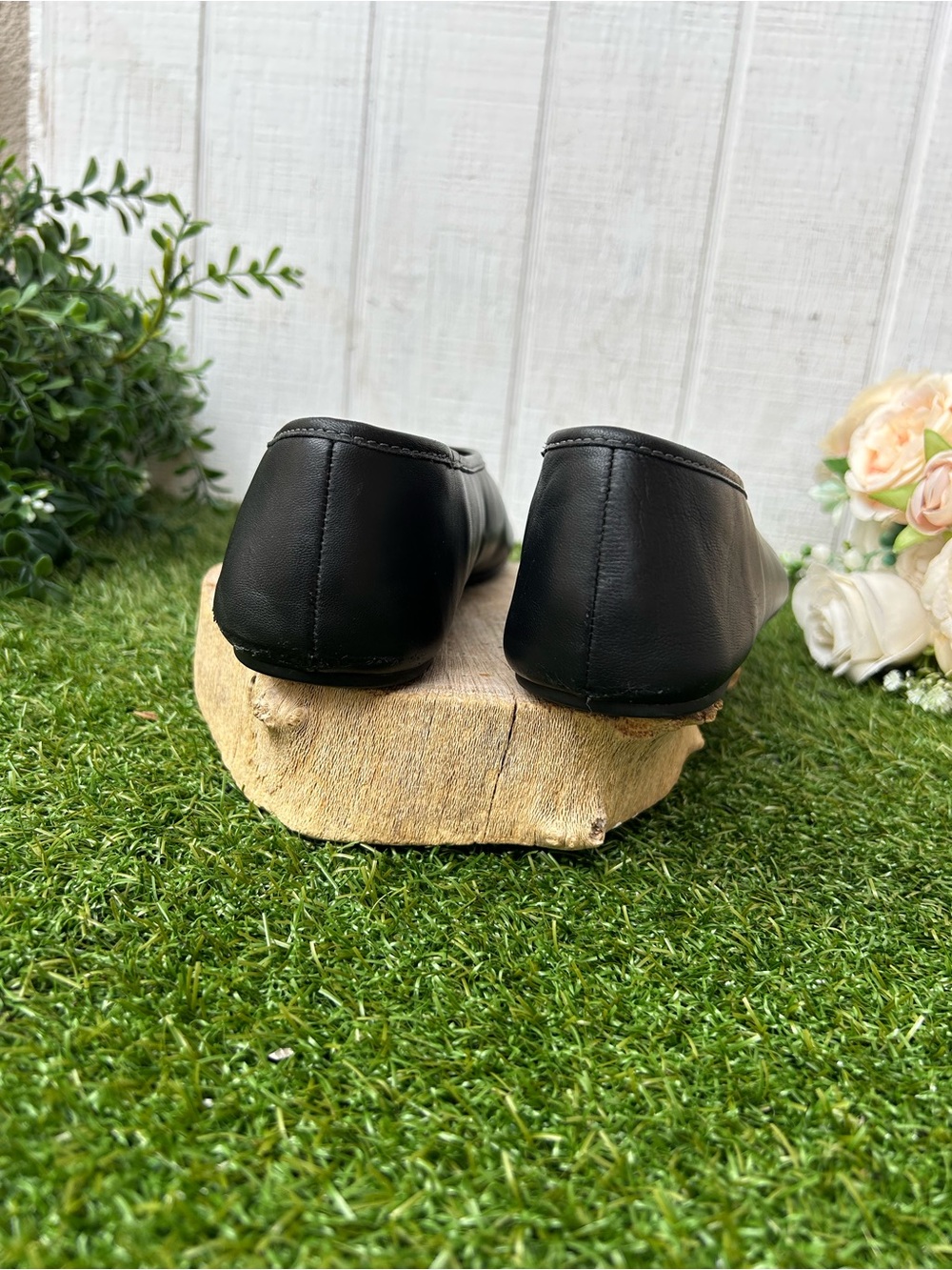 COACH
BALLERINAS 'HOUSTON' black
$185 size 8 gently used - Picture 16 of 16